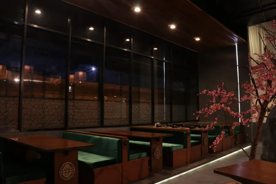 Ang Restaurant | Perfect Dining with Dolphins Bali View | Bali Exotic Marine Park | balidolphinmarinepark.com